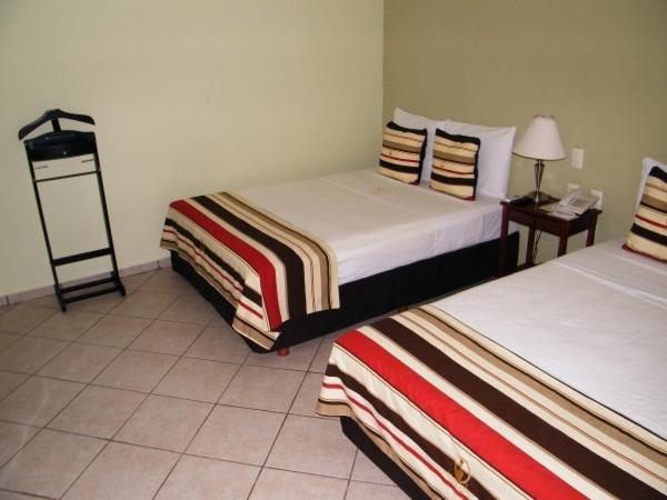 Madero Suites Coatzacoalcos Szoba fotó