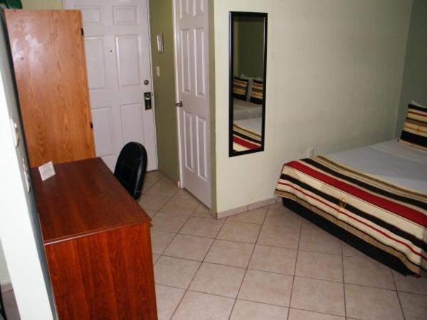 Madero Suites Coatzacoalcos Szoba fotó