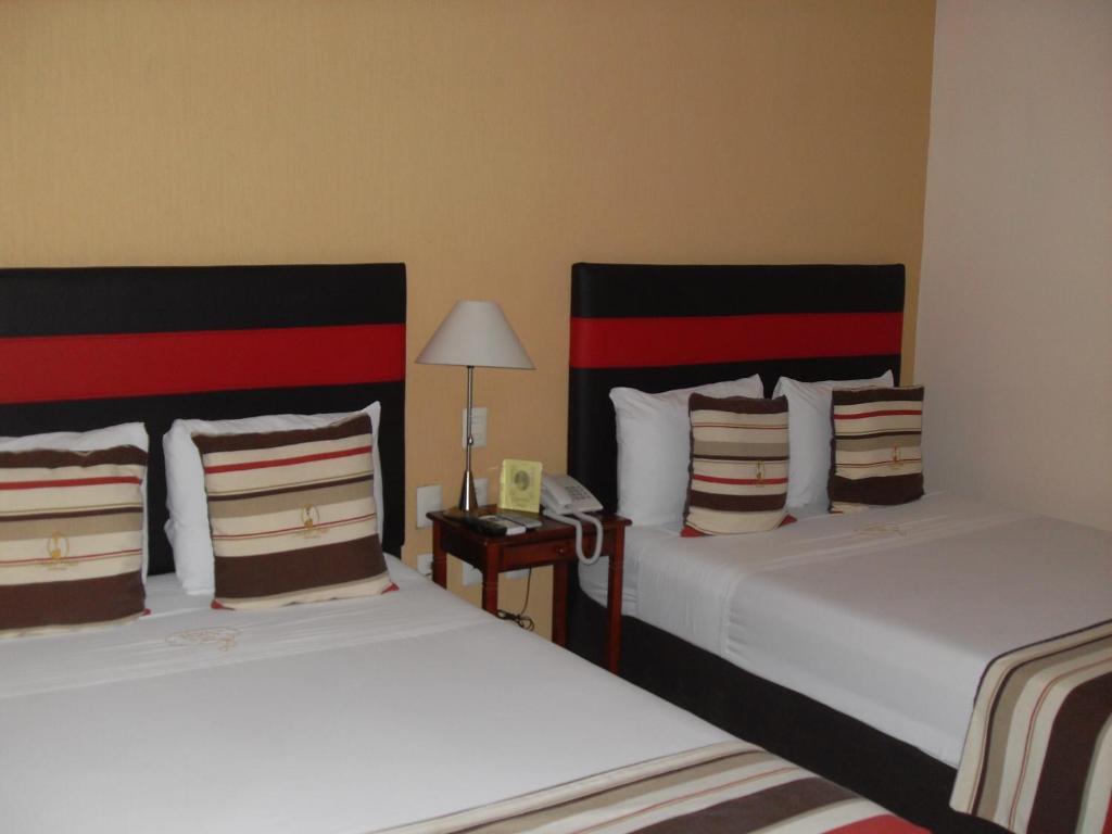Madero Suites Coatzacoalcos Szoba fotó