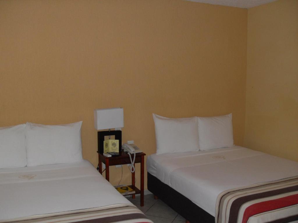 Madero Suites Coatzacoalcos Szoba fotó