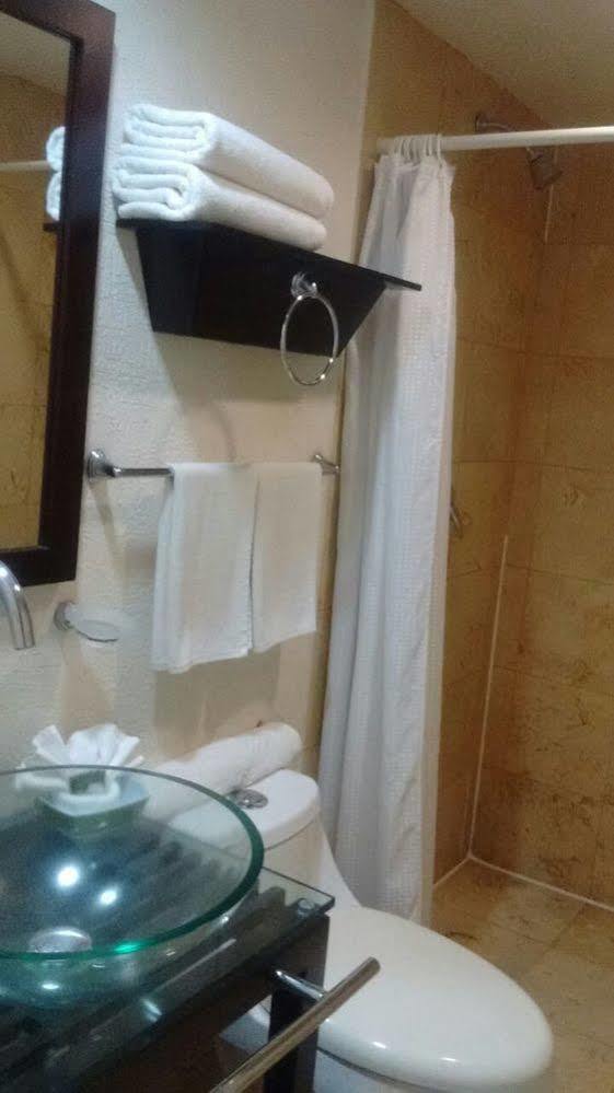 Madero Suites Coatzacoalcos Kültér fotó
